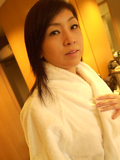 japanese adult model Keiko Shinomiya
